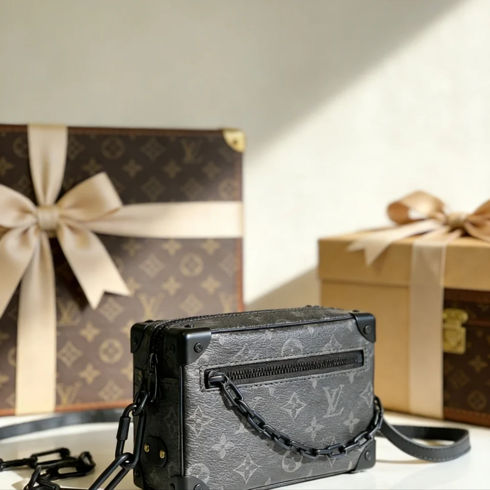 <AUTHENTIC>Louis Vuitton Mini Soft Trunk Monogram Eclipse Canvas Crossbody Bag - Picture 3 of 6